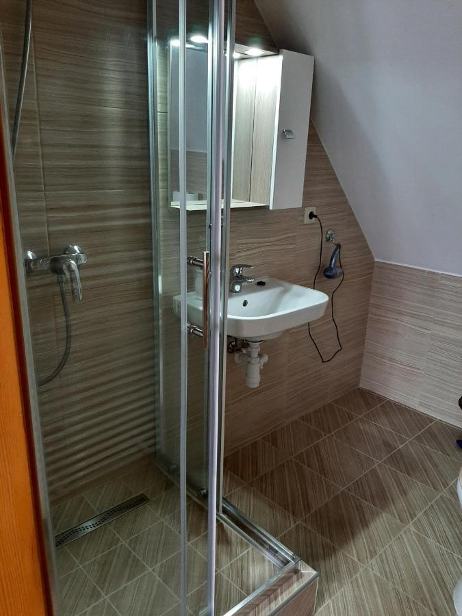 Nosztalgia Vendeghaz Hotel Zalaegerszeg Eksteriør billede