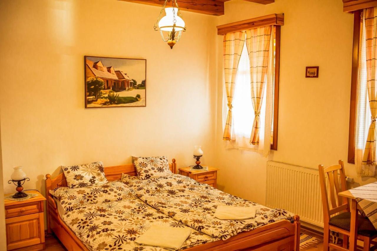Nosztalgia Vendeghaz Hotel Zalaegerszeg Eksteriør billede