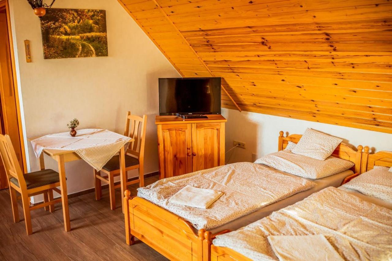 Nosztalgia Vendeghaz Hotel Zalaegerszeg Eksteriør billede