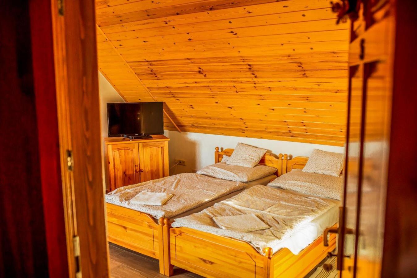 Nosztalgia Vendeghaz Hotel Zalaegerszeg Eksteriør billede